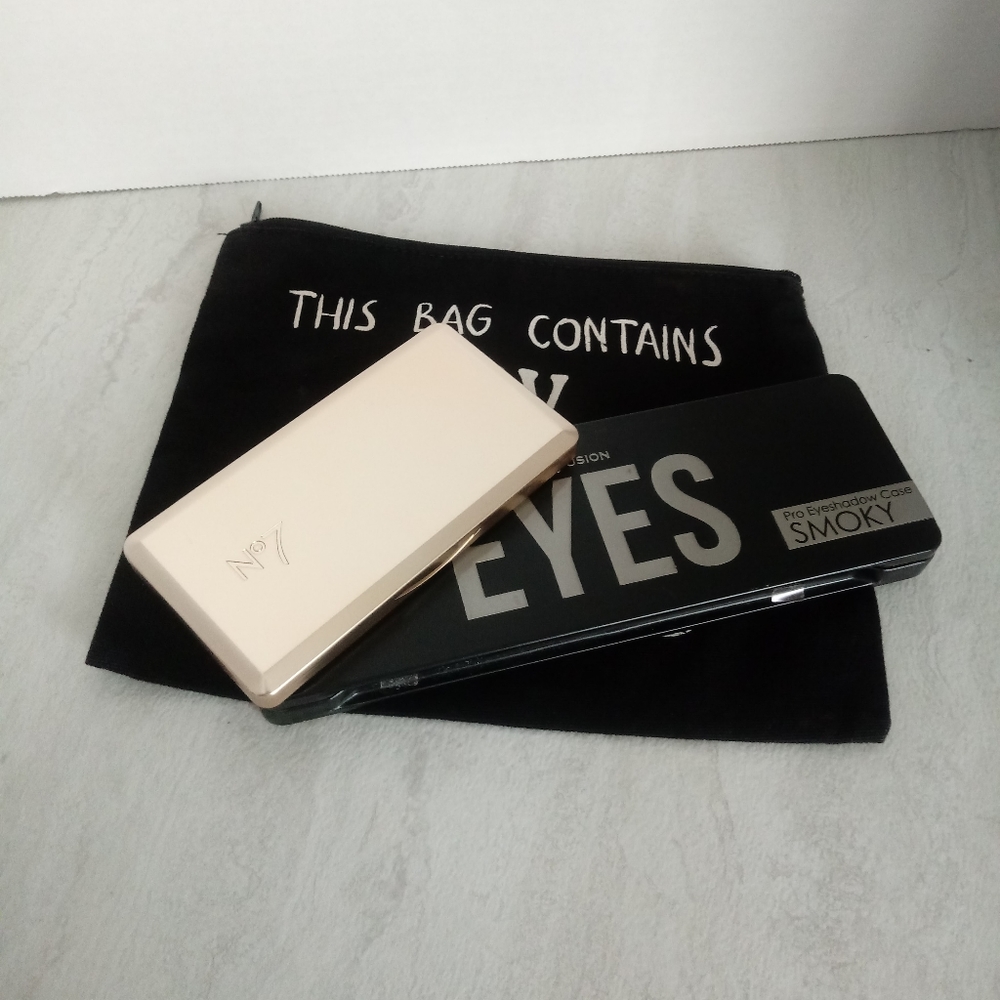 2 New Eyeshadow Palettes With Bonus Makeup Bag
